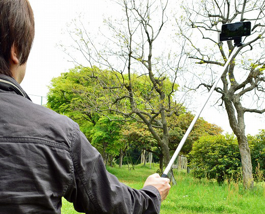 wireless shutter monopod for iPhone/Android