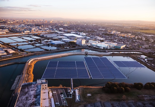 イビデンによる水上太陽光発電システム