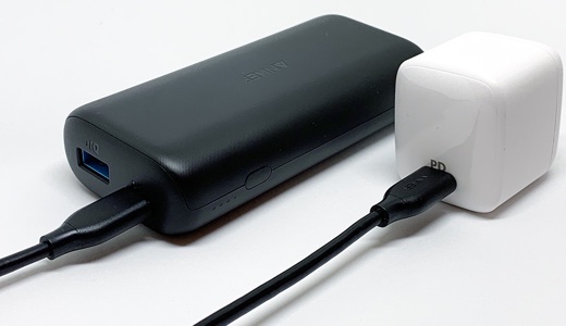 Anker PowerPort Atom PD 1で充電