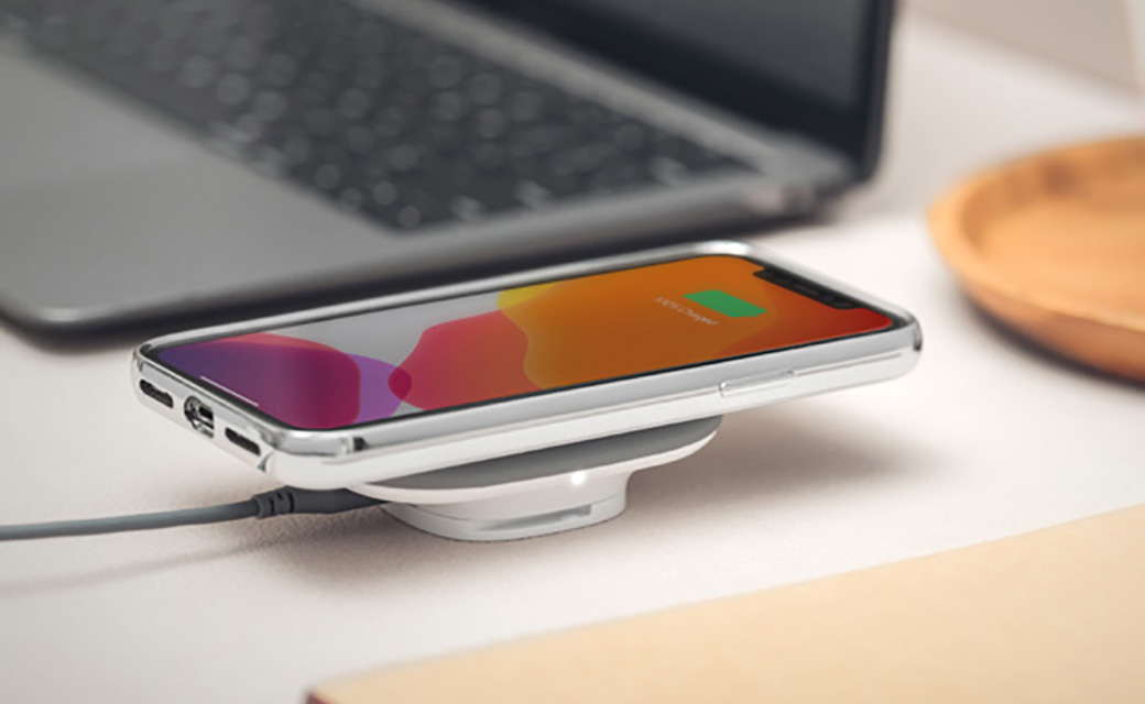 moshi SnapTo Wireless Charger