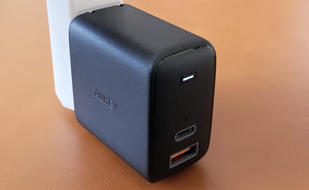 aukey-pa-b3-b4-04.jpg 白色LED