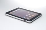 トリニティ、iPad用クリスタルケース 「Crystal Cover Set for iPad」を発売